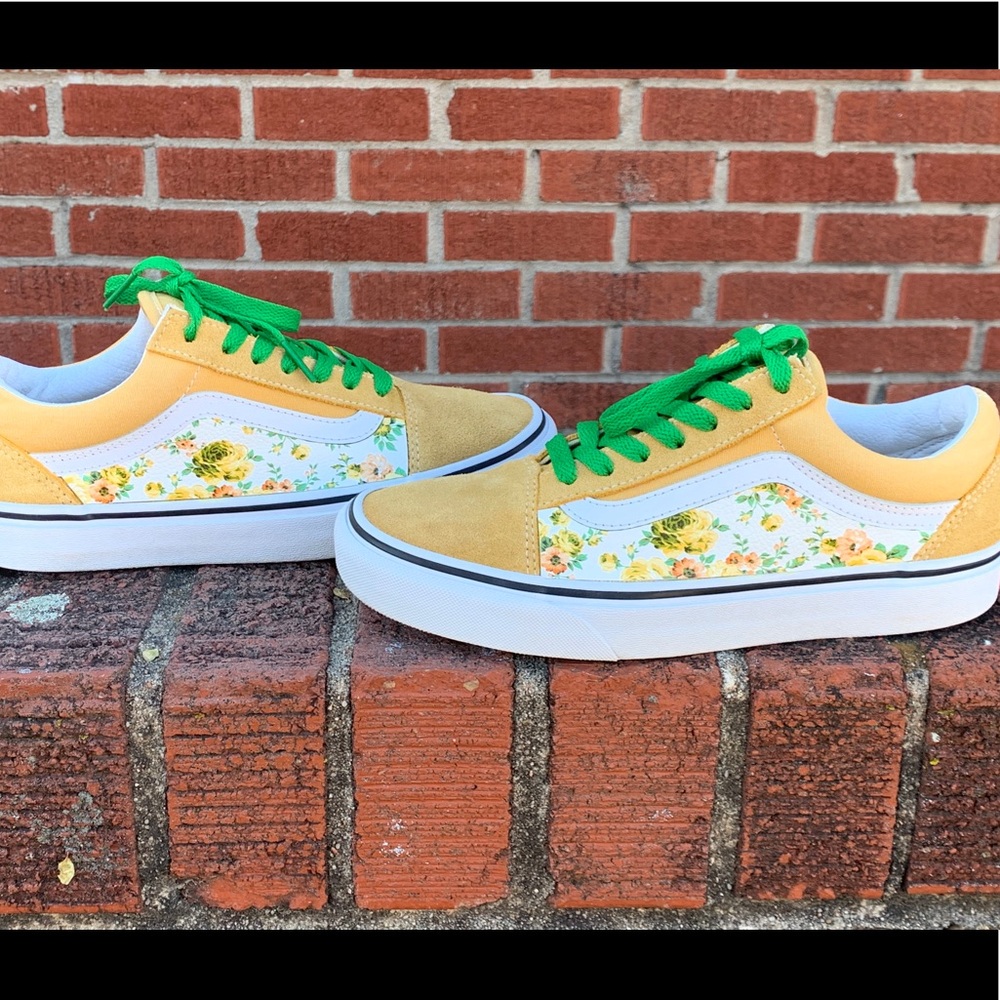 Shoe customizer